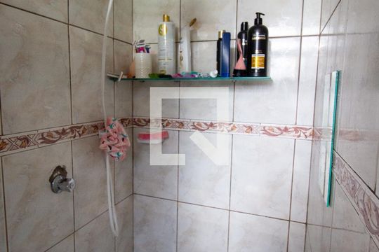 Banheiro de apartamento à venda com 3 quartos, 65m² em Itaquera, São Paulo