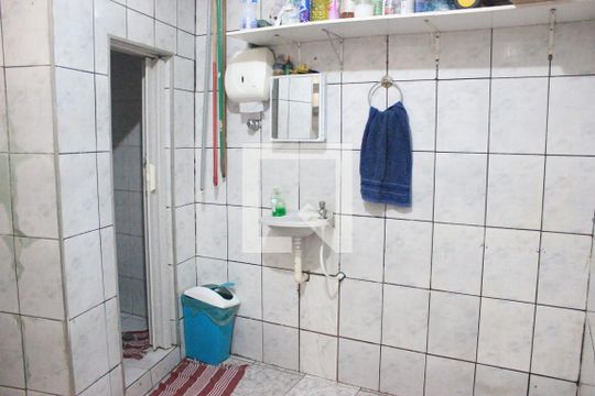Lavanderia 2 de casa para alugar com 2 quartos, 130m² em Picanço, Guarulhos