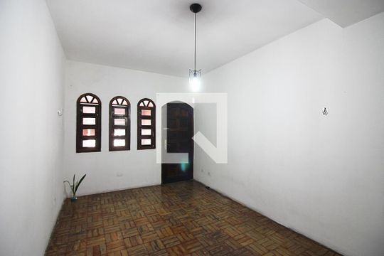 Casa à venda com 2 quartos, 115m² em Alves Dias, São Bernardo do Campo