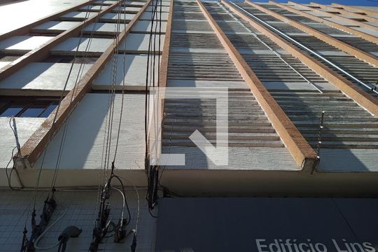 Fachada de apartamento para alugar com 2 quartos, 84m² em Cambuci, São Paulo