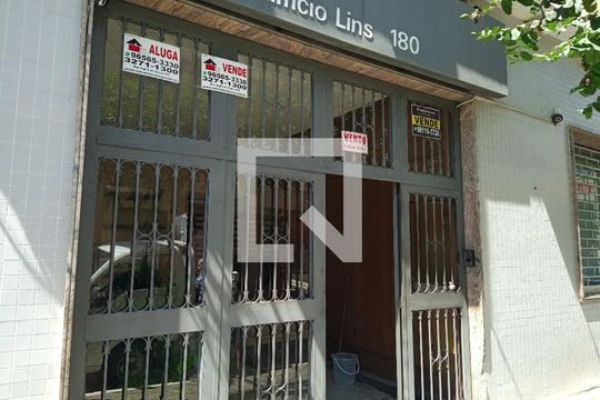 Fachada de apartamento para alugar com 2 quartos, 84m² em Cambuci, São Paulo