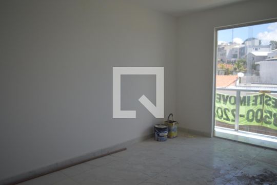 Suíte de casa de condomínio à venda com 3 quartos, 150m² em Tropical, Contagem