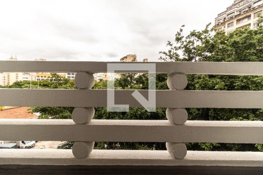 Varanda de kitnet/studio para alugar com 1 quarto, 24m² em Santa Cecilia, São Paulo