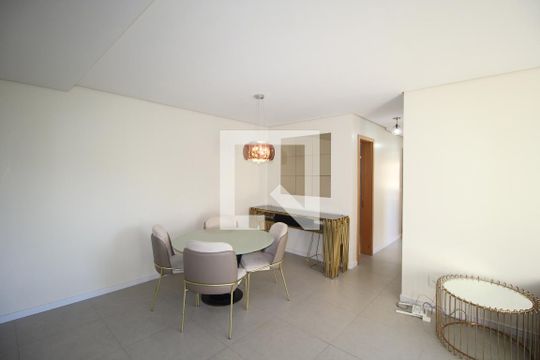 Sala de apartamento para alugar com 3 quartos, 75m² em Partenon, Porto Alegre