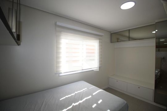 Suíte 1 de apartamento para alugar com 3 quartos, 75m² em Partenon, Porto Alegre