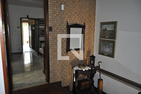Escada de casa à venda com 3 quartos, 350m² em Riachuelo, Rio de Janeiro
