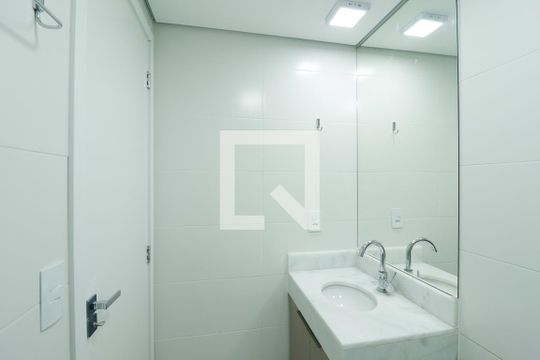 Banheiro da Suíte de apartamento para alugar com 2 quartos, 55m² em Jardim São Paulo, São Paulo