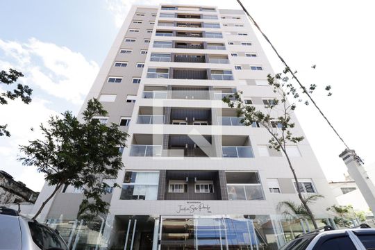 Fachada de apartamento para alugar com 2 quartos, 55m² em Jardim São Paulo, São Paulo