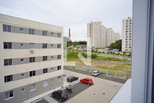 Sala_Vista de apartamento para alugar com 2 quartos, 39m² em Parque Santa Fé, Porto Alegre