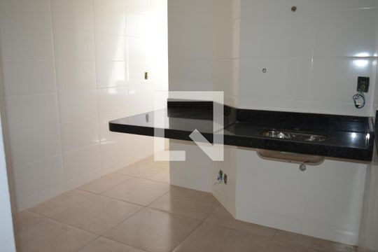 Cozinha de apartamento à venda com 2 quartos, 52m² em Linda Vista, Contagem