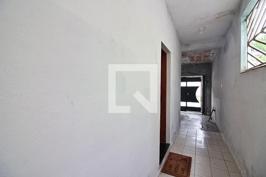 Corredor de casa à venda com 2 quartos, 200m² em Rudge Ramos, São Bernardo do Campo