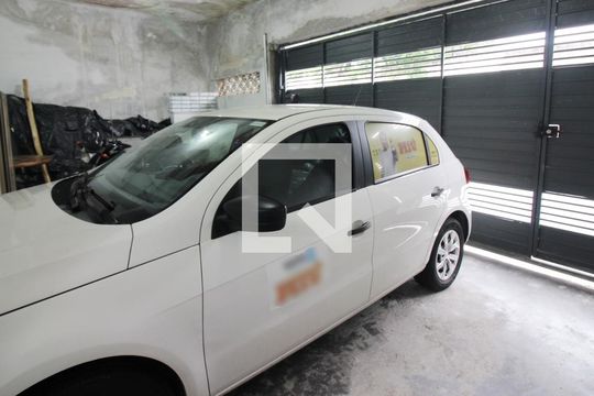 Garagem de casa à venda com 2 quartos, 200m² em Rudge Ramos, São Bernardo do Campo