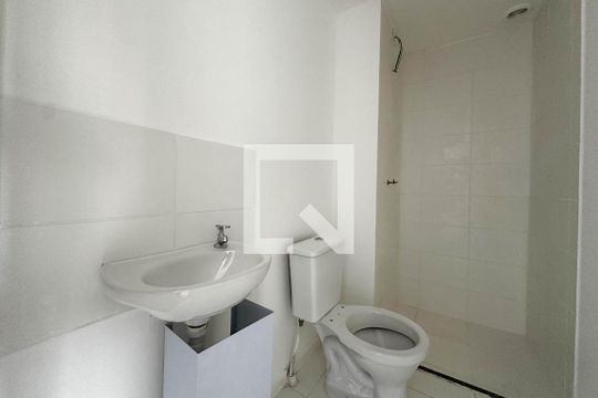 Banheiro de apartamento para alugar com 1 quarto, 30m² em Água Branca, São Paulo