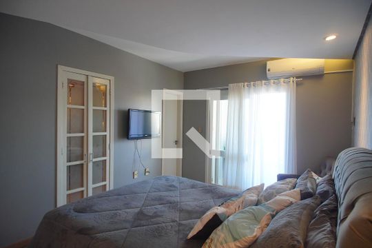Suíte de casa à venda com 4 quartos, 220m² em Santo Afonso, Novo Hamburgo