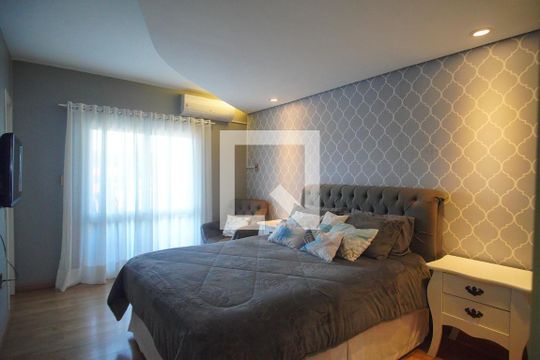 Suíte de casa à venda com 4 quartos, 220m² em Santo Afonso, Novo Hamburgo