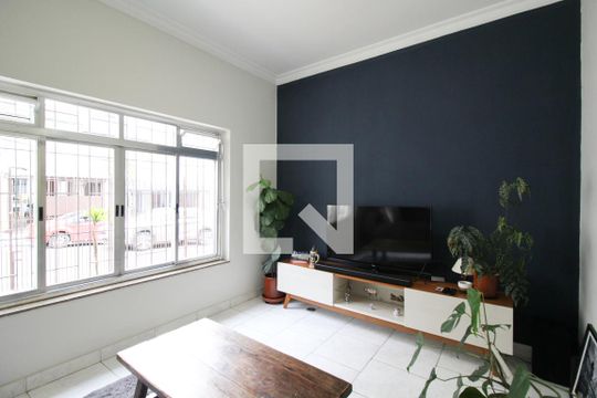 Sala de casa à venda com 4 quartos, 220m² em Vila Olímpia, São Paulo