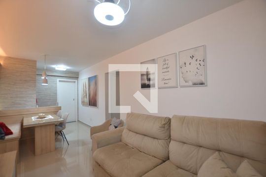Sala de apartamento à venda com 2 quartos, 64m² em Irajá, Rio de Janeiro