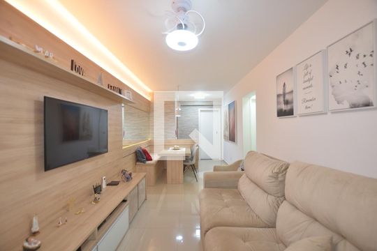 Sala de apartamento à venda com 2 quartos, 64m² em Irajá, Rio de Janeiro