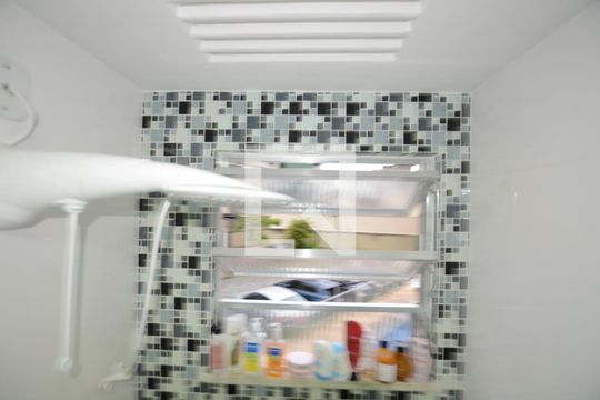 Banheiro de apartamento à venda com 2 quartos, 64m² em Irajá, Rio de Janeiro