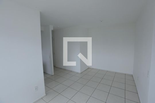 Sala de apartamento à venda com 2 quartos, 56m² em Cidade Industrial, Contagem