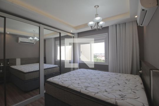 Suíte de apartamento para alugar com 2 quartos, 62m² em Marechal Rondon, Canoas