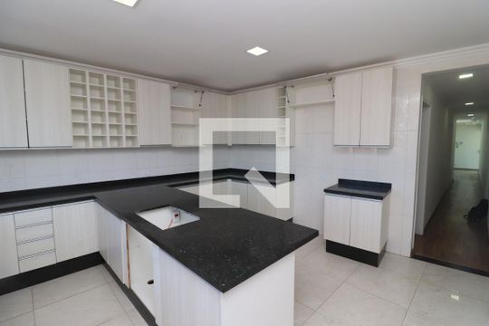Cozinha de casa à venda com 4 quartos, 320m² em Vila Esperança, São Paulo