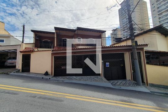 Fachada de casa à venda com 3 quartos, 280m² em Centro, São Bernardo do Campo