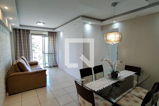Apartamento para alugar com 3 quartos, 81m² em Taquara, Rio de Janeiro