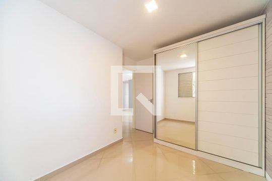Quarto 2 de apartamento para alugar com 2 quartos, 45m² em Vila Homero Thon, Santo André