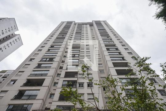 Fachada de apartamento para alugar com 2 quartos, 64m² em Vila Suzana, São Paulo