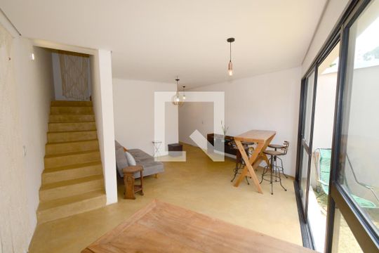 Sala de casa à venda com 3 quartos, 105m² em Jardim Consórcio, São Paulo