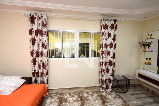 Sala de casa à venda com 3 quartos, 197m² em Campo Grande, São Paulo