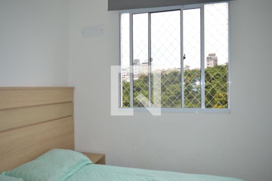 Quarto 2 de apartamento à venda com 2 quartos, 46m² em Cabral, Contagem