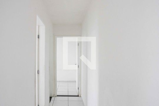 Corredor de apartamento à venda com 2 quartos, 47m² em Centro, Diadema