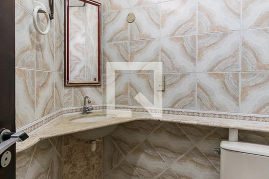 Banheiro de apartamento para alugar com 1 quarto, 54m² em Jardim América, Rio de Janeiro