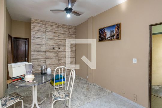 Sala de apartamento para alugar com 1 quarto, 54m² em Jardim América, Rio de Janeiro