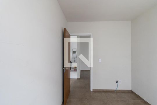 Quarto 1 de apartamento para alugar com 2 quartos, 52m² em Santo Antônio, São José dos Pinhais