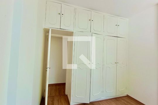 Quarto 1 de apartamento à venda com 3 quartos, 100m² em Ipanema, Rio de Janeiro