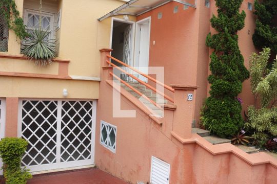 Fachada de casa de condomínio à venda com 5 quartos, 210m² em Mauá, São Caetano do Sul