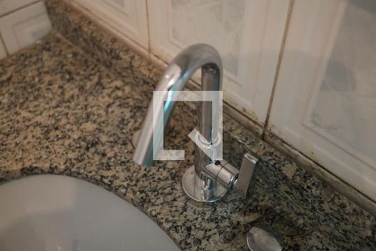 Banheiro de casa para alugar com 2 quartos, 80m² em Vila Nova Cachoeirinha, São Paulo