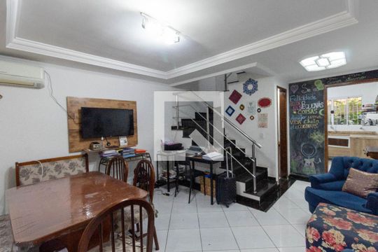Casa à venda com 3 quartos, 77m² em Jardim Maringá, São Paulo