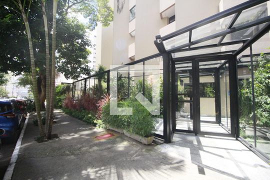Fachada de apartamento à venda com 1 quarto, 39m² em Indianópolis, São Paulo