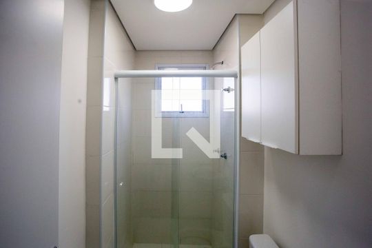 Banheiro Social de apartamento para alugar com 3 quartos, 70m² em Centro, Diadema