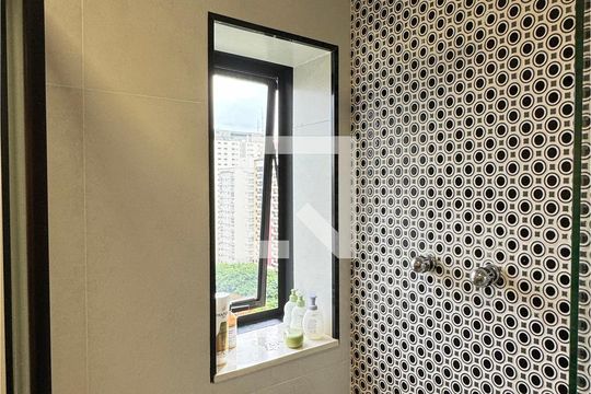 Banheiro de apartamento à venda com 1 quarto, 55m² em Alphaville Centro Industrial E Empresarial/alphaville., Barueri