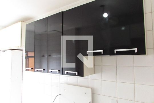 Cozinha - Armários de apartamento à venda com 2 quartos, 50m² em Cidade Intercap, Taboão da Serra