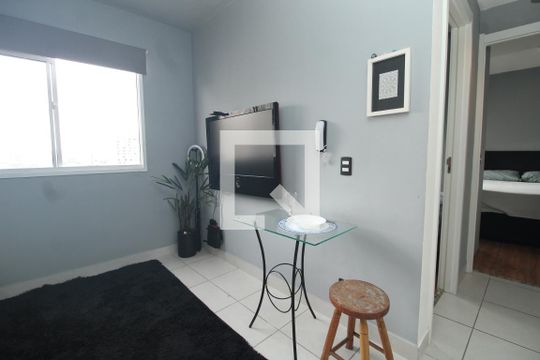 Sala de apartamento para alugar com 2 quartos, 34m² em Cambuci, São Paulo