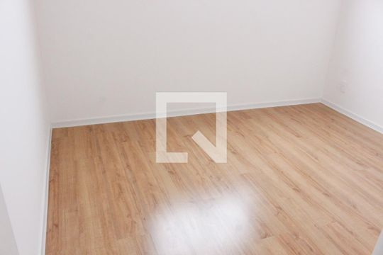 Sala de apartamento para alugar com 2 quartos, 37m² em Jardim Miriam, São Paulo