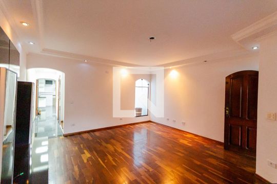 Sala de casa à venda com 3 quartos, 200m² em Parque Jaçatuba, Santo André