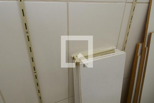 Banheiro de serviço de apartamento à venda com 2 quartos, 64m² em Vila Anhanguera, São Paulo