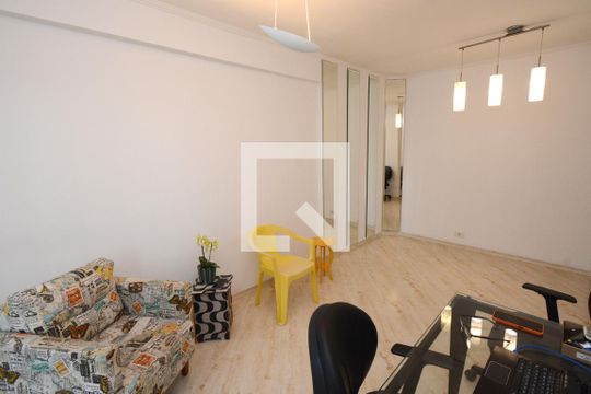 Sala de apartamento à venda com 2 quartos, 64m² em Vila Anhanguera, São Paulo